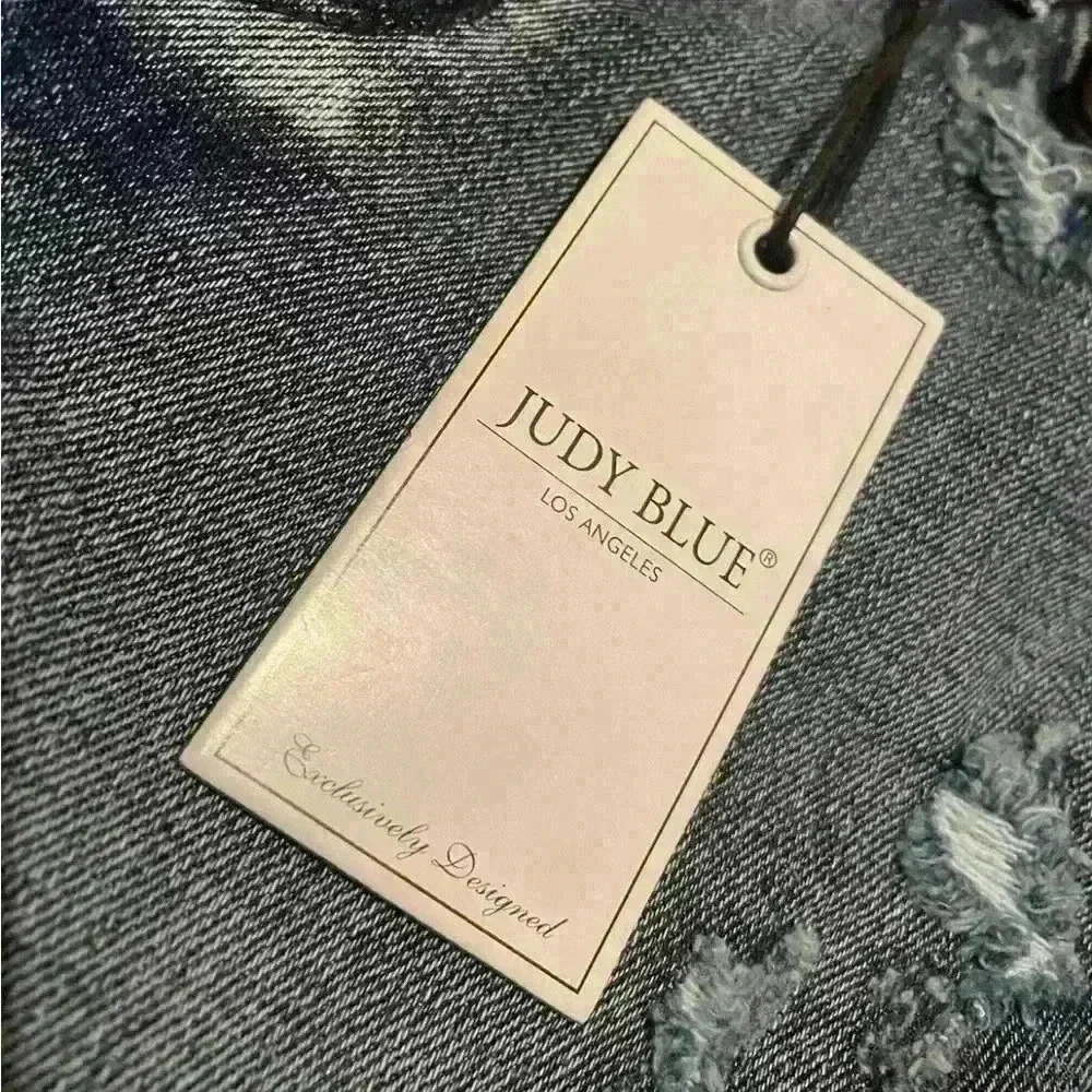 Judy Blue Jeans Distressed Boyfriend Fit Straight Leg Women’s Size 3 / 26 NWT - Picture 4 of 16